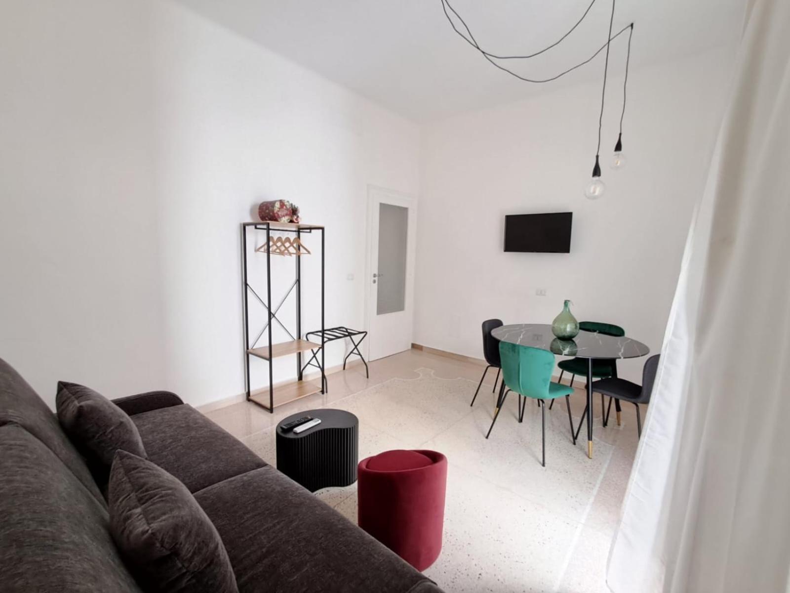Poesis Suite Bari Luaran gambar