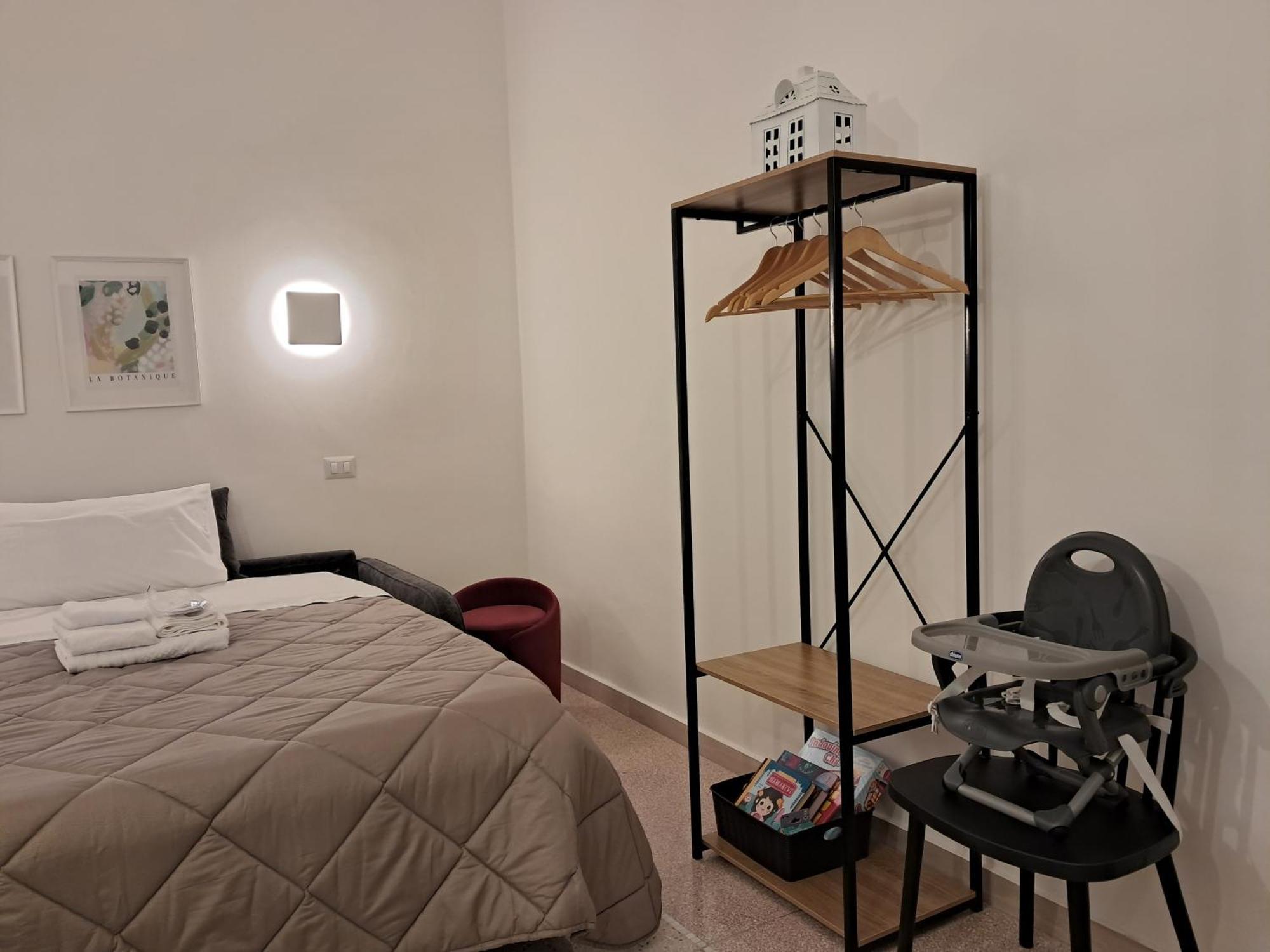 Poesis Suite Bari Luaran gambar